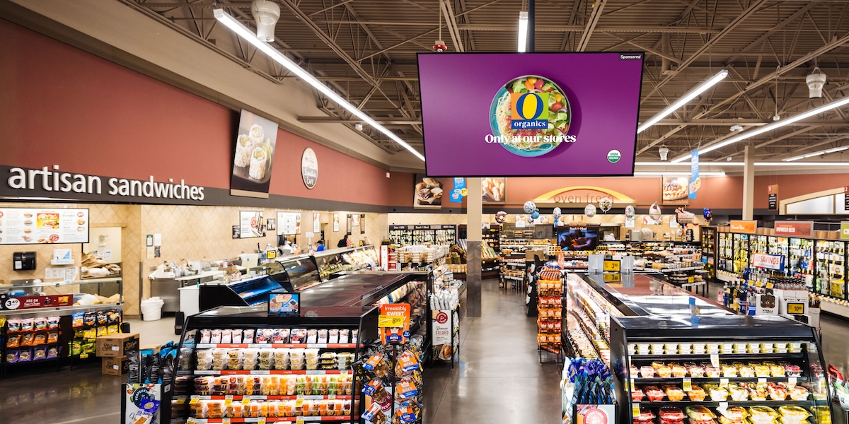 Albertsons is putting digital screens for ads in more than a third of its stores – Modern Retail