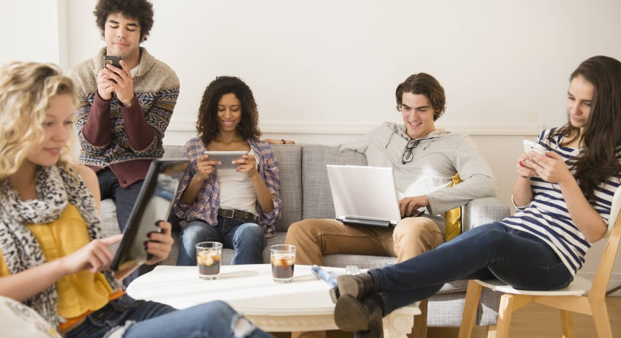 US youth frustrated with 'oversharing' on social media – CNBC