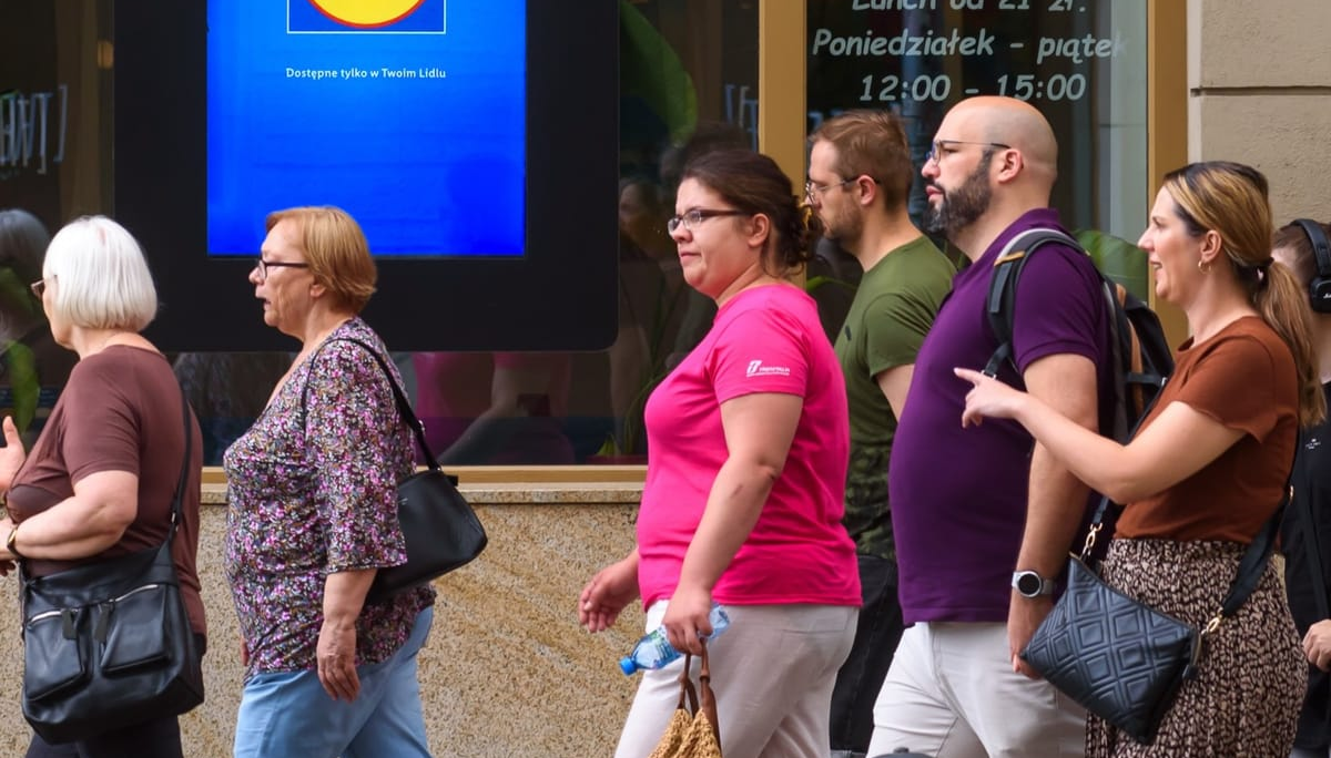 Polish DOOH network joins global programmatic platform – PPC Land