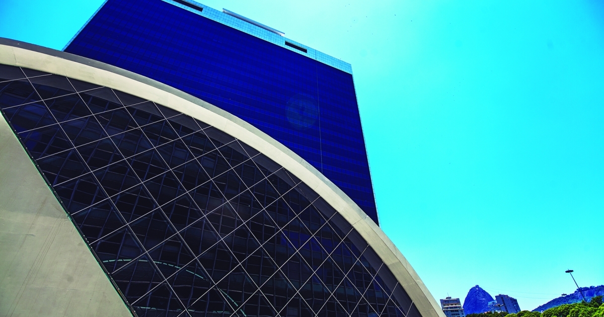 Erasmus University professor delivers lecture at an FGV seminar – Portal FGV – Fundação Getulio Vargas