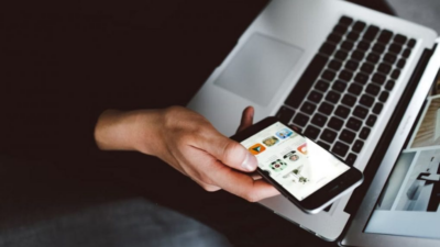 Founder apologises after customer buys pants just to escape relentless Instagram ads – Storyboard18