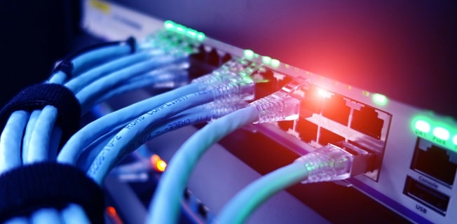 Mesmo com fibra óptica, por que a internet cai tanto no Brasil? – 33 Giga