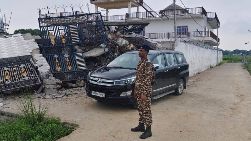 ED Raids 14 Sites Linked To Chhangur Baba In Conversion Racket Case – zeenews.india.com