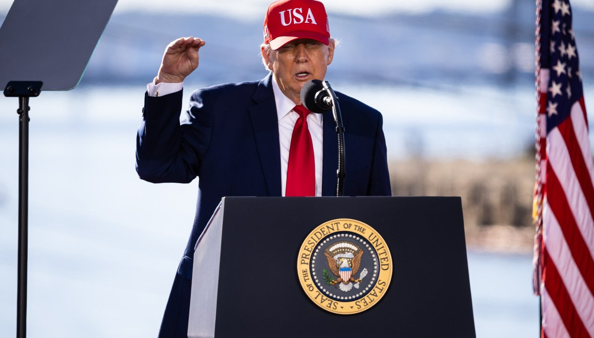 Trump ads still appear taxpayer funded days after pledge to personally pay – Newsweek