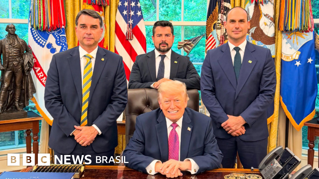 O que Flávio Bolsonaro prometeu a Trump caso seja eleito sobre Pix, Mercosul e redes sociais – BBC