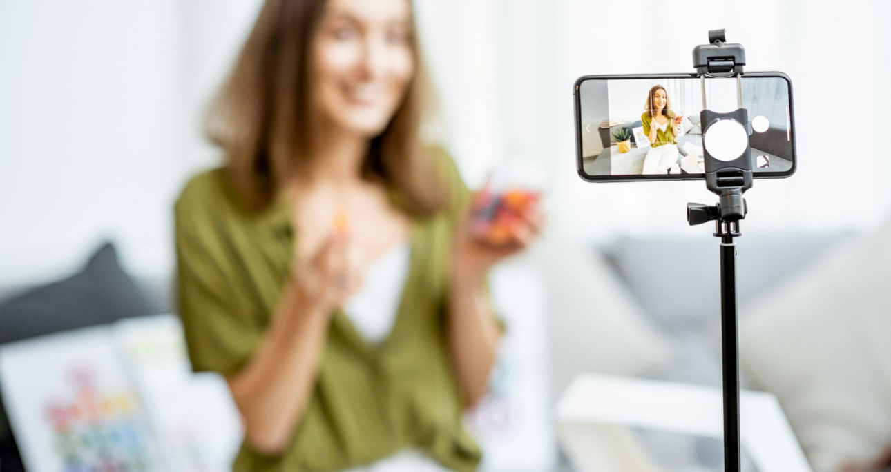 Looking for #womenshealth information on Instagram? 4 out of 10 posts are ads – The Conversation