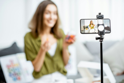 Looking for #womenshealth information on Instagram? 4 out of 10 posts are ads – The Conversation