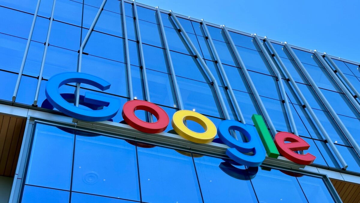Google Will Label AI-Generated Ads on Search, YouTube, and the Discover Feed – www.trendingtopics.eu