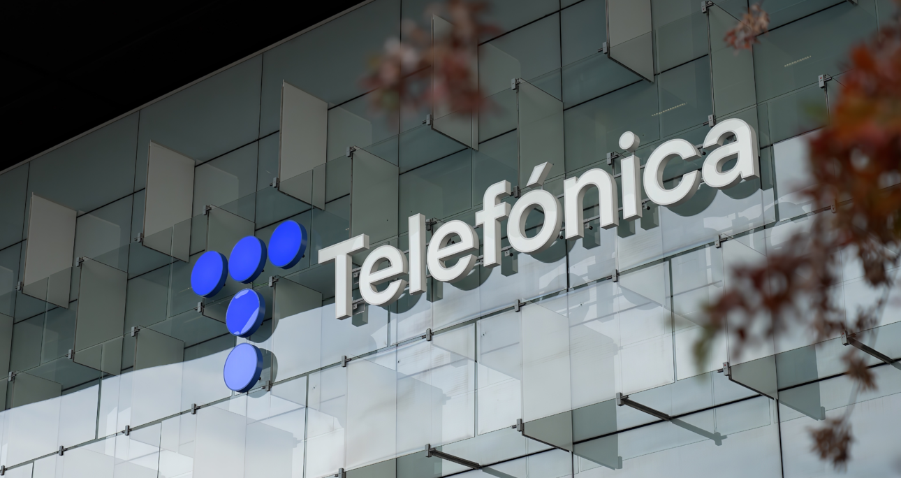 Telefónica España entra en el capital de OGA con una participación del 10% para impulsar soluciones avanzadas de IA en empresas y administraciones – Telefónica